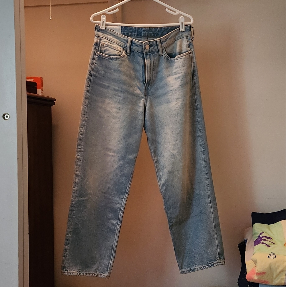 H&M Men's Straight Jeans in Light Blue
